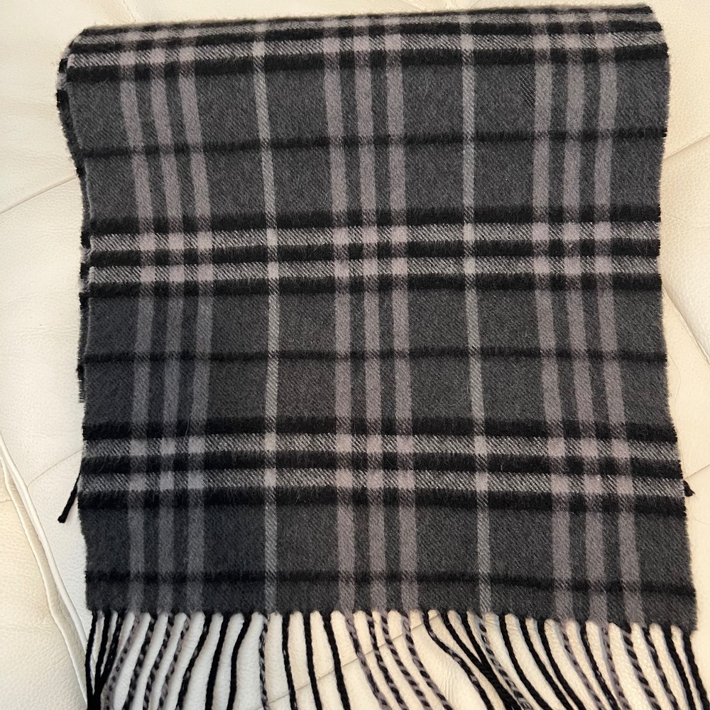 Iconic Burberry Check Cashmere Grey Scarf